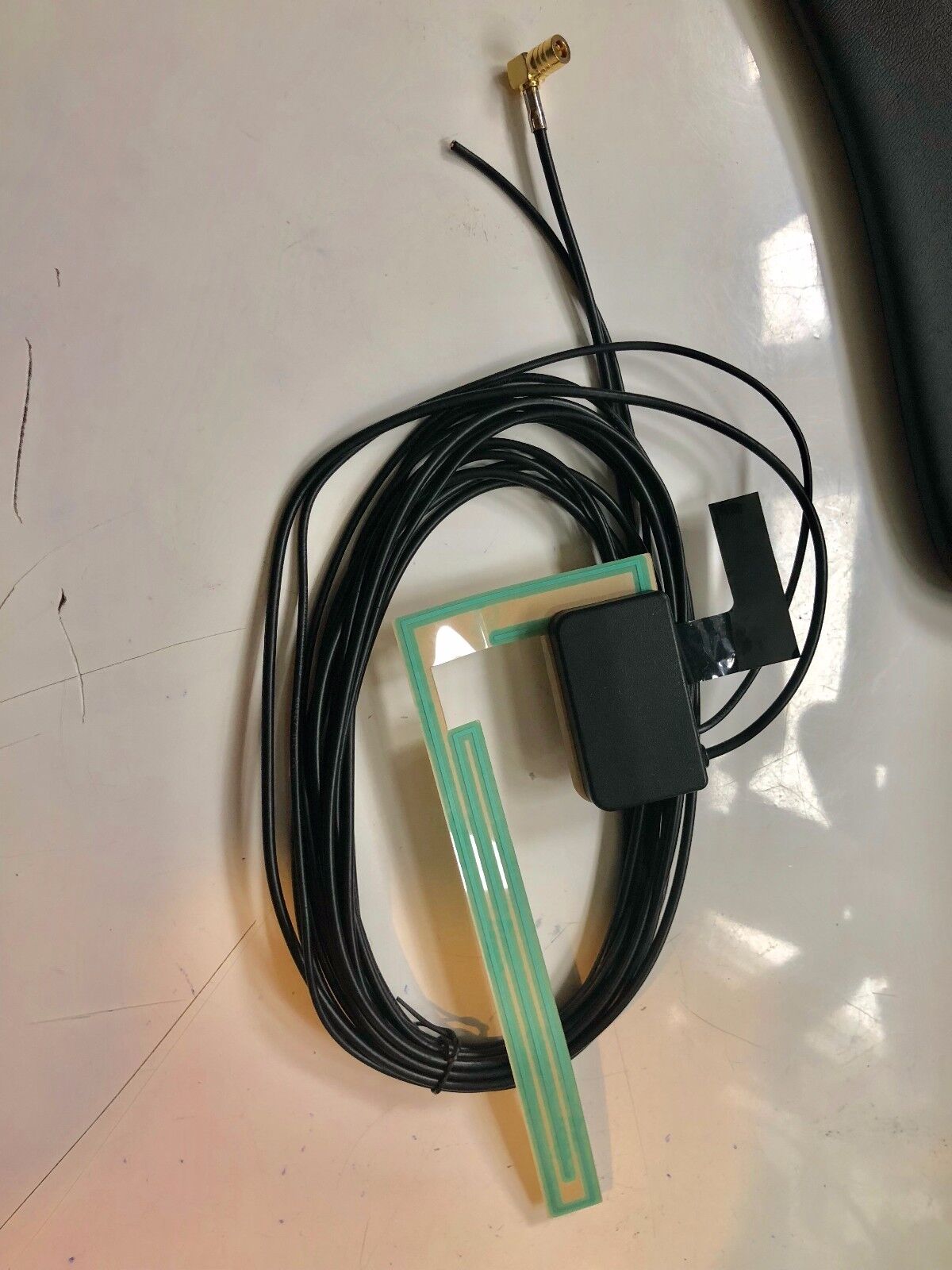 DAB DAB+ Klebeantenne Scheibenantenne mit Smb Anschluss 3Meter Kabel